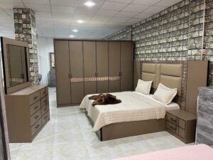 Ensemble Chambre à Coucher Complète "Harmony" – Finition Bois Taupe & Détails Texturés