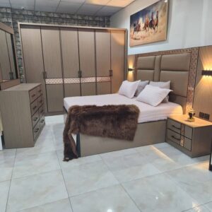 Ensemble Chambre à Coucher "Harmonie Taupe" – Tête de Lit Capitonné avec LED & Finition Bois Cendré